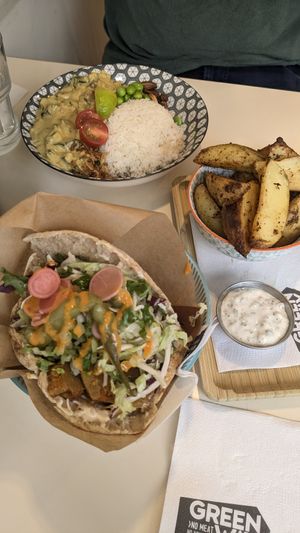 Kebab, Thai curry and rice plus potato wedges at Greenway in Ghent