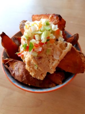 Zoete aardappelwedges met zelfgemaakte mayo at Greenway in Ghent