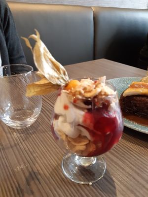 Sundae at Food For Friends in Brighton