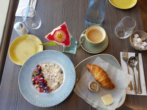 Bircher Muesli / Croissant/ Flat White at Food For Friends in Brighton