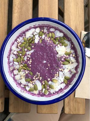 Smoothie bowl at Infinity Foods Kitchen in Brighton