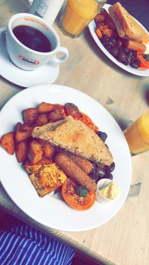Full vegan breakfast  at Wai Kika Moo Kau in Brighton