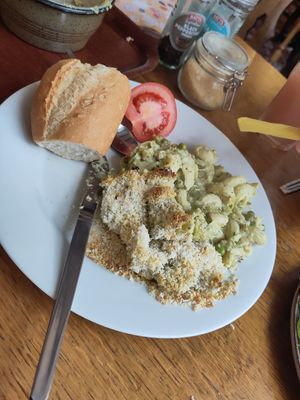 Mac and cheese at The Good Earth in Leicester