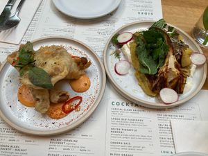 Starters, crispy mushrooms and artichokes 💕🌿 at Mildreds - Soho in London