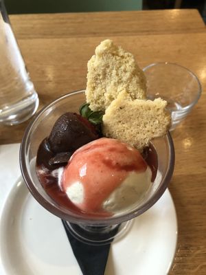 Strawberry Sundae (vegan) at Mildreds - Soho in London