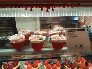 vegan cupcakes at Whole Foods Market - Piccadilly in London
