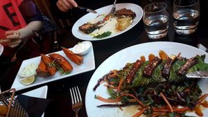 Sweet potato wedges and the green dragon at The Gate - Hammersmith in West London