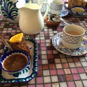 Sticky toffee pudding & chai tea at El Piano in York
