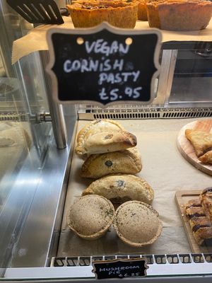  at Tide Tables in Richmond Upon Thames