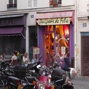  at Au Grain de Folie in Paris