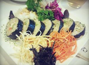 Nori maki with vegetables and tofu at Grand Appetit in Paris