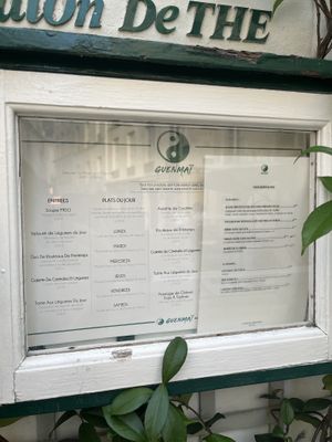 Menu  at Guen Mai in Paris