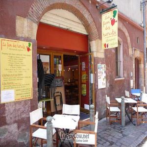 Facade at La Faim des Haricots - Puits Vert in Toulouse