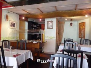 Inside at Manger Autrement in Toulouse