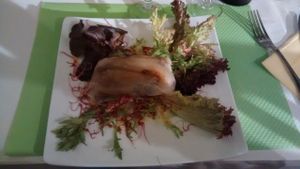 Endives crust with salad at Manger Autrement in Toulouse