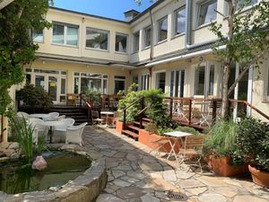 Unser schöner Innenhof at Osho's Place in Cologne