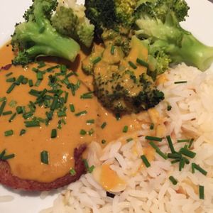 vegan burger at Osho's Place in Cologne