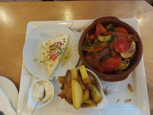 Tagine ( vegetarisch) at Radieschen in Darmstadt
