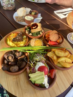 Vegan Tapas Plate   at Radieschen in Darmstadt