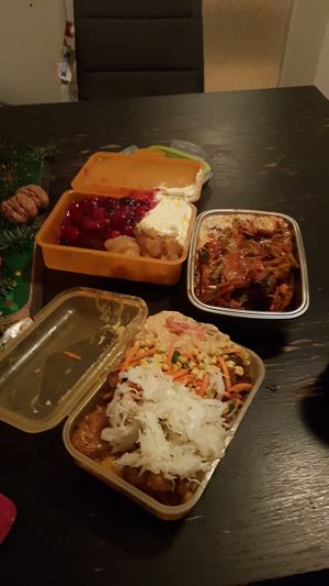 Reste vom Buffet mit Too Good to go at Hiller in Hannover