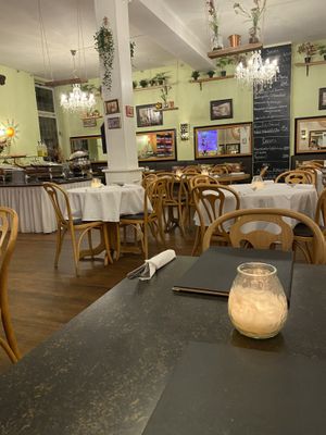 Schickes Anterior  at Hiller in Hannover