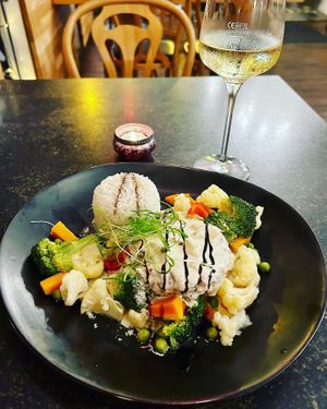 Pfeffersteak aus Erbsenproteinen, Gemüse und Reis (anstatt Kartoffelgratin, nach meinem Wunsch )  at Hiller in Hannover