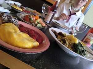 Beerengrütze, Maracujacreme, Kuchen at Hiller in Hannover