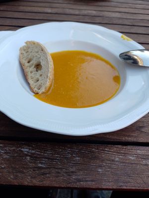 Süßkartoffel-Suppe vom Buffet at Hiller in Hannover