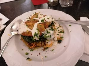 Bandnudeln mit Spinat und Tempeh at Hiller in Hannover