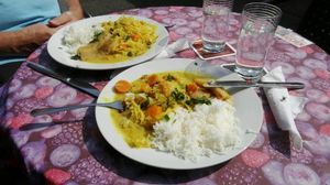 Weißkohlcurry mit Basmatireis at CafeBistro Mundial in Hagen