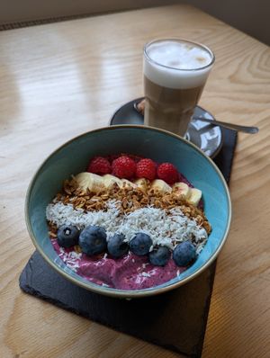 Smoothie Bowls at CafeBistro Mundial in Hagen