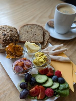 Vegan Breakfast at CafeBistro Mundial in Hagen