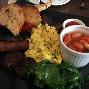 Full Irish breakVast  at Cornucopia in Dublin