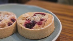 Almond & Raspberry tart at Cornucopia in Dublin