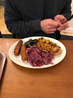 Hot breakfast option at Cornucopia in Dublin