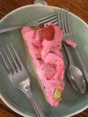 Raspberry tart  at Cornucopia in Dublin
