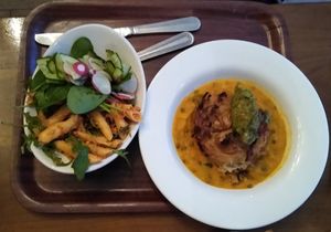 Potatoe Cake mit Salat at Cornucopia in Dublin