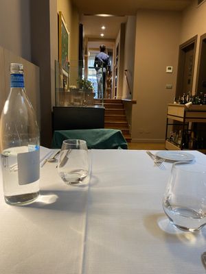 View towards the entrance  at Joia Alta Cucina Naturale in Milan