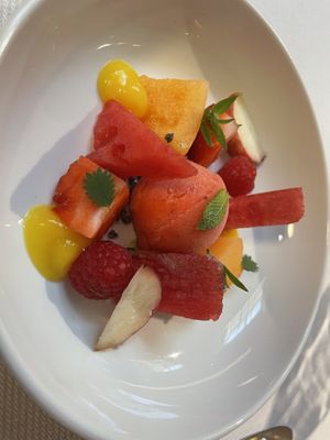 Vegan dessert — boring and unimaginative   at Joia Alta Cucina Naturale in Milan