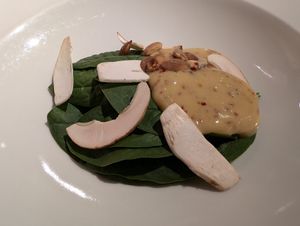 Between courses: mushroom and spinach with mustard dressing at Joia Alta Cucina Naturale in Milan