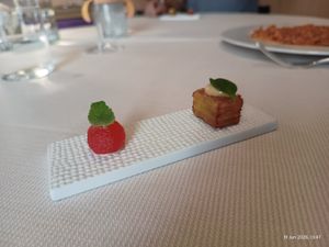 Amuse bouche at Joia Alta Cucina Naturale in Milan
