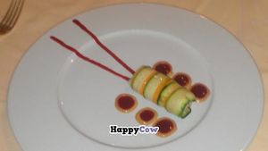 Raw entree at Joia Alta Cucina Naturale in Milan