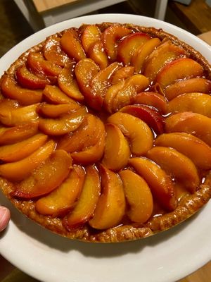 Crostata con pesche vegana at Un Ramerino in Florence