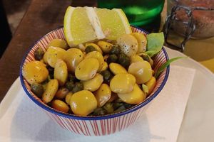 Lupines at Amico Bio - Un Sorriso Integrale in Naples