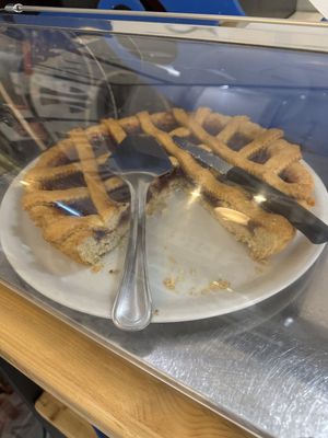 Vegan jam tart  at Amico Bio - Un Sorriso Integrale in Naples