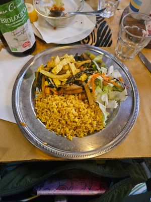 Tofu stir-fry at Amico Bio - Un Sorriso Integrale in Naples