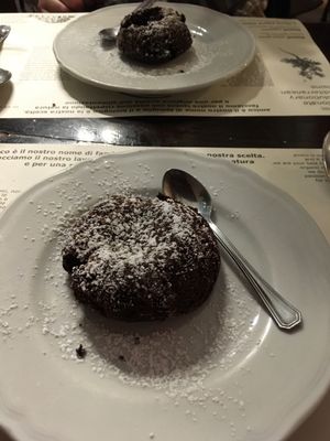Vegan chocolate soufflé at Amico Bio - Un Sorriso Integrale in Naples