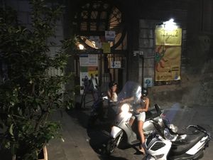 This shows the entrance from the square at Amico Bio - Un Sorriso Integrale in Naples