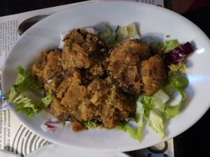 Mushrooms with garlic bread crumbs at Amico Bio - Un Sorriso Integrale in Naples