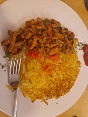 Pilze mit potato rosti (vegan) at Gasthaus zum Sternen in Efringen-kirchen